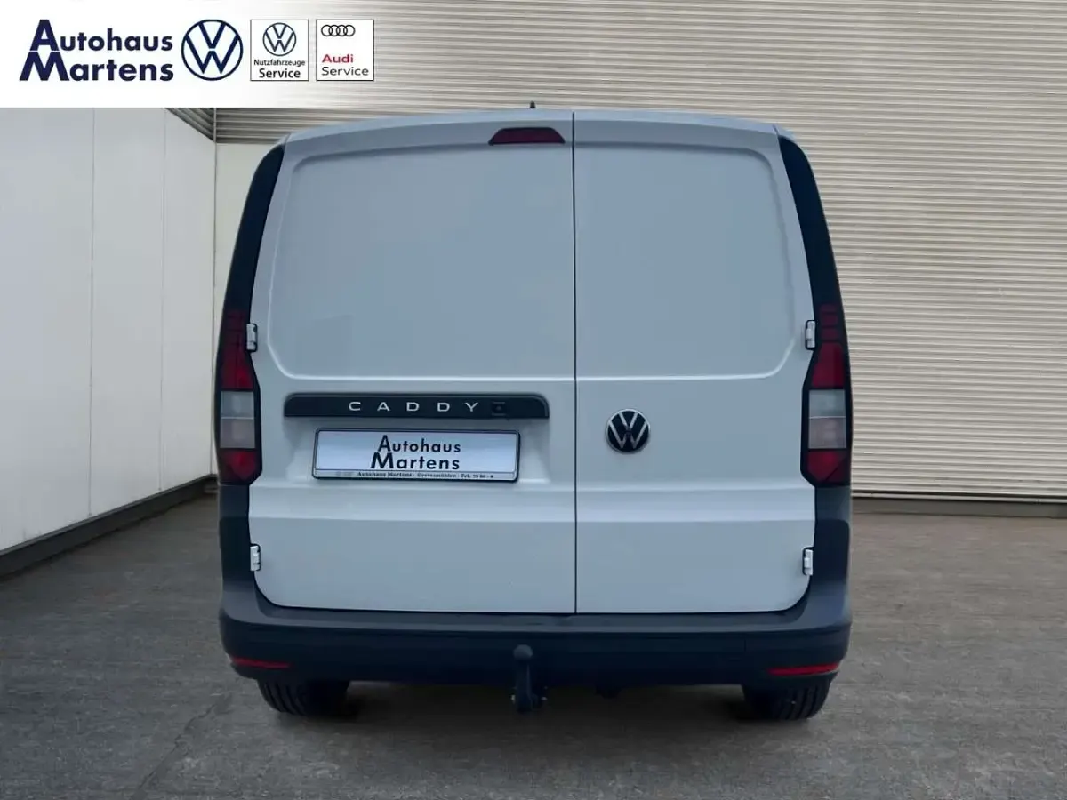 Gebraucht VW Caddy 102 PS (75 kW) 2024 Candyweiß Van / Kleinbus