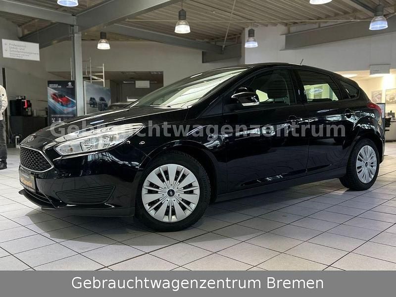Gebraucht Ford Focus Business Edition 125 PS (91 kW) 2017 Schwarz Limousine