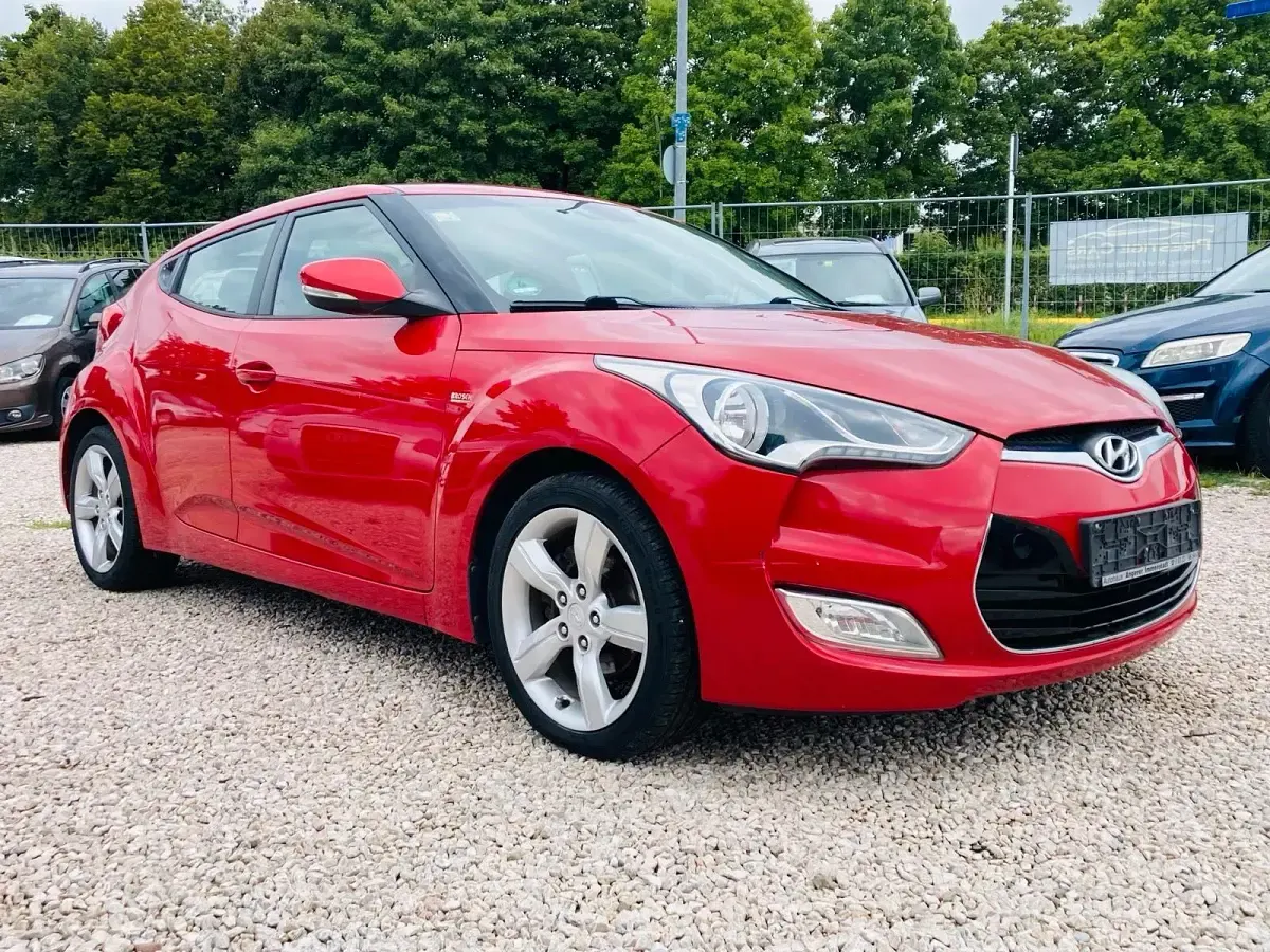 Gebraucht Hyundai Veloster 140 PS (102 kW) 2012 Rot Kleinwagen