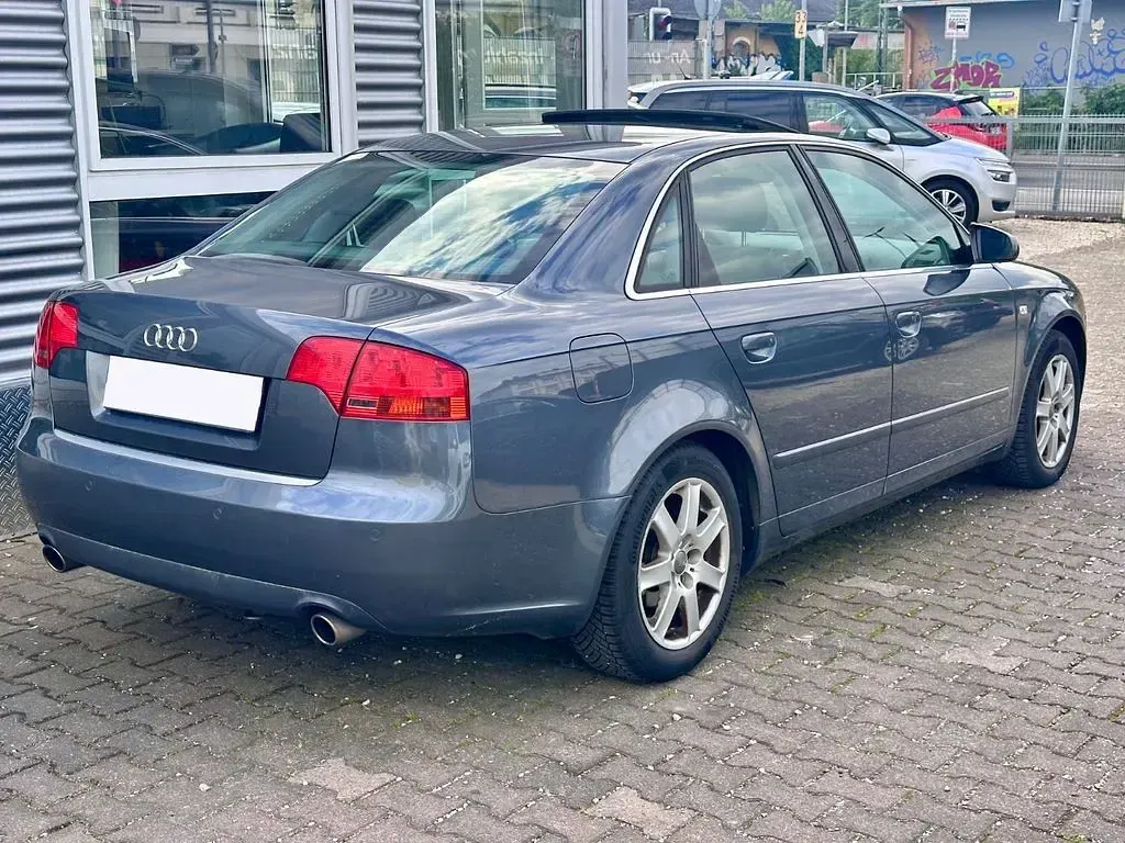 Gebraucht Audi A4 Comfort 163 PS (119 kW) 2005 Grau Limousine
