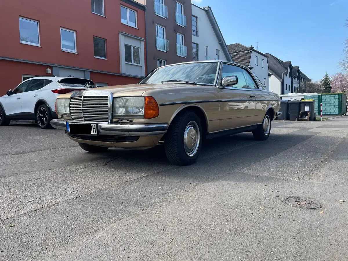 Gebraucht Mercedes 280 185 PS (136 kW) 1981 Andere Coupé