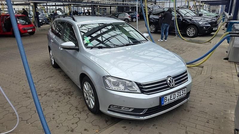 Gebraucht VW Passat 170 PS (125 kW) 2013 Silber Kombi