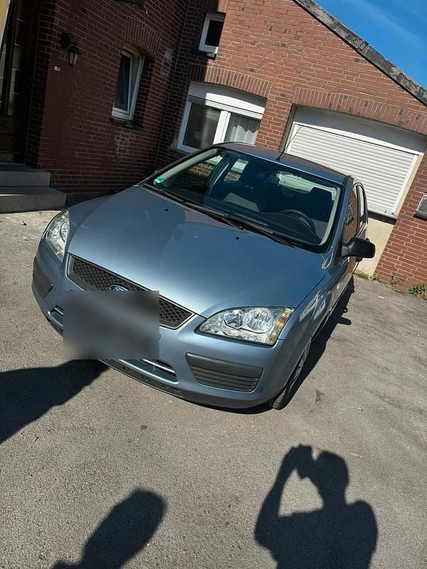 Gebraucht Ford Focus 125 PS (91 kW) 2006 Blau Coupé