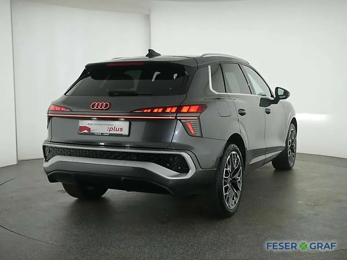 Gebraucht Audi Q3 Sport 150 PS (110 kW) 2025 Grau SUV