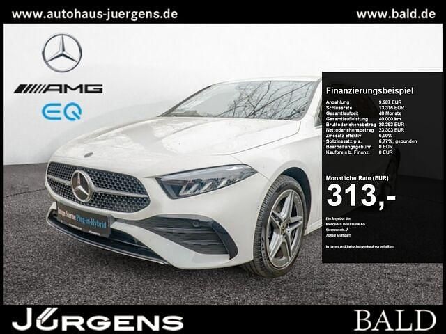 Weiss unilack polarweiss Gebraucht 2023 Mercedes A250 AMG Limousine | 31.880 € (Fairer Preis) - Bild 1/2