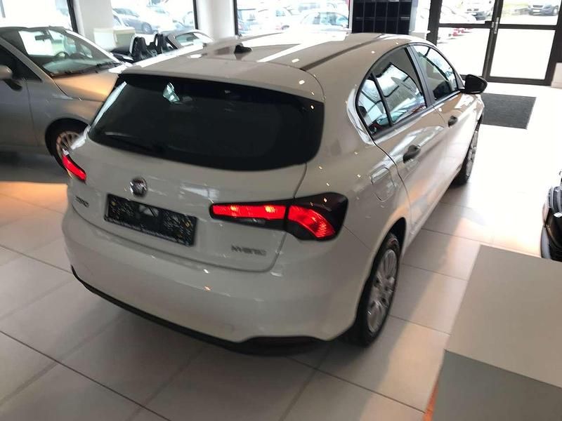 Gebraucht Fiat Tipo Life 131 PS (96 kW) 2024 Weiß Limousine