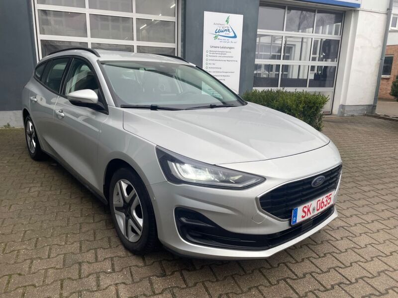 Silber Gebraucht 2022 Ford Focus Kombi | 20.899 € (Fairer Preis) - Bild 1/4