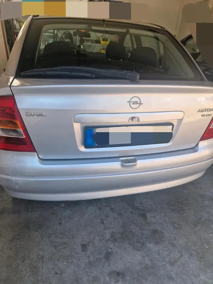 Gebraucht Opel Astra 100 PS (73 kW) 1999 Silber Limousine