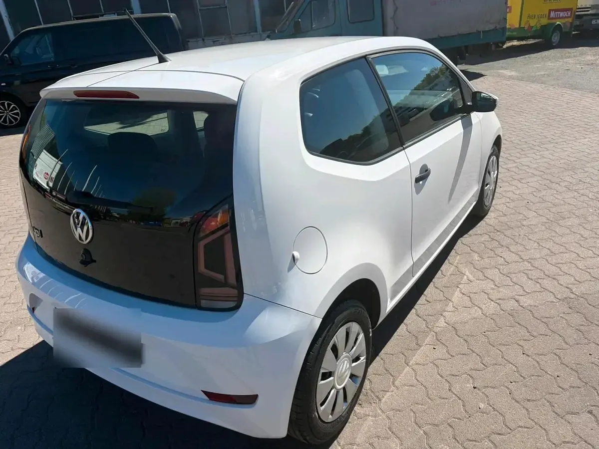 Second-hand VW up! 60 CP (44 kW) 2017 Alb Hatchback