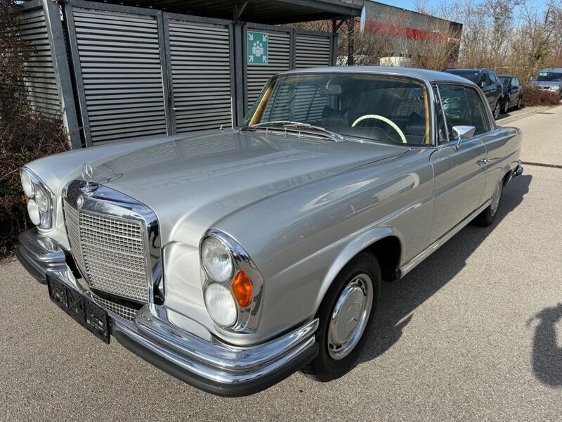 Silber Gebraucht 1971 Mercedes 280 SE Coupé | 79.900 € - Bild 1/4
