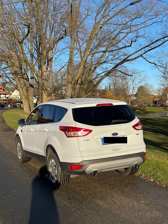 Gebraucht Ford Kuga Trend 150 PS (110 kW) 2014 Weiß SUV