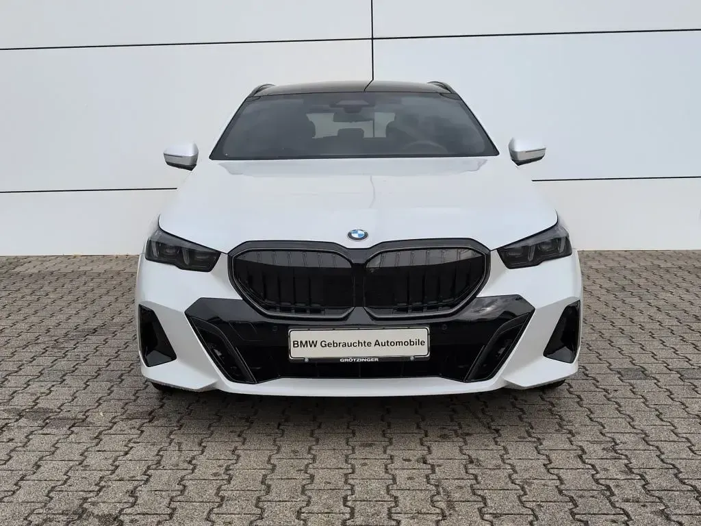 Gebraucht BMW 540 M Sport 303 PS (222 kW) 2025 Weiß Kombi