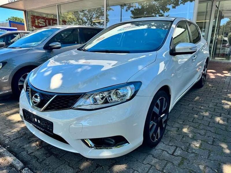 Weiß Gebraucht 2017 Nissan Pulsar Tekna Limousine | 13.990 € (Fairer Preis) - Bild 1/4