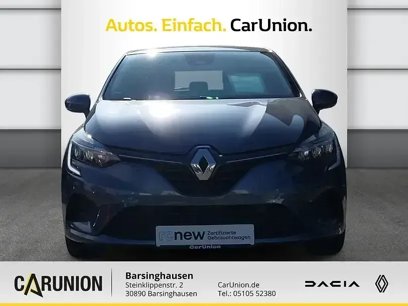 Używany Renault Clio V SE 67 KM (49 kW) 2021 Szary Sedan/Limuzyna