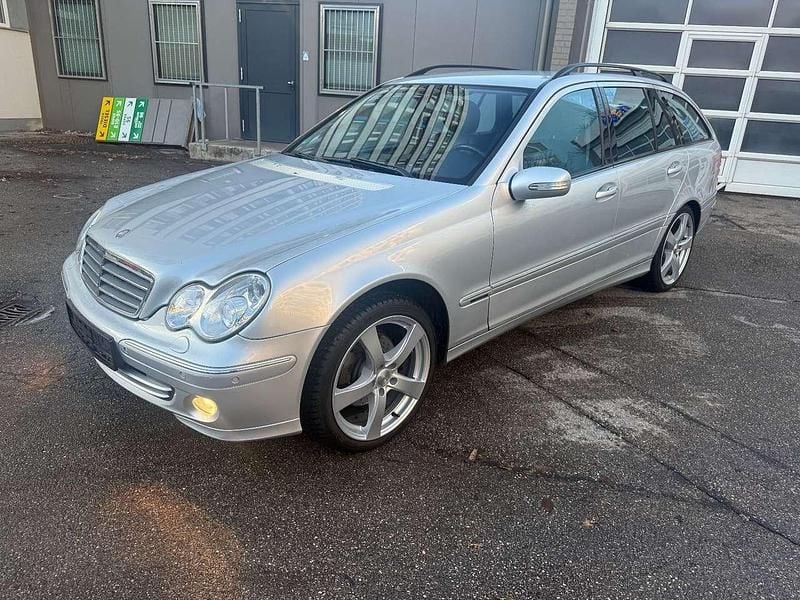 Iridiumsilber Gebraucht 2007 Mercedes C280 Kombi | 5.999 € (Guter Preis) - Bild 1/4