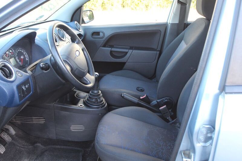 Gebraucht Ford Fiesta Ambiente 69 PS (50 kW) 2007 Blau Kleinwagen