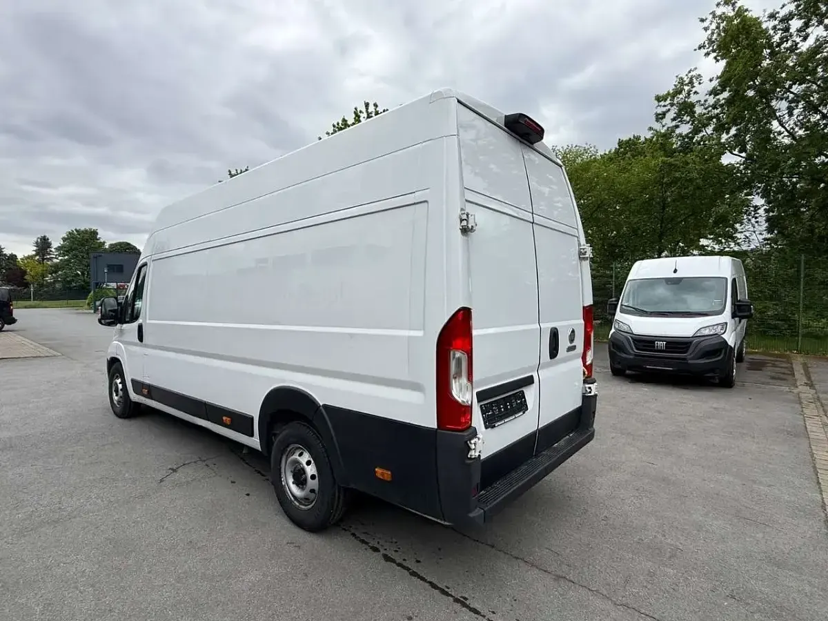 Gebraucht Fiat Ducato 140 PS (102 kW) 2022 Bianco Van