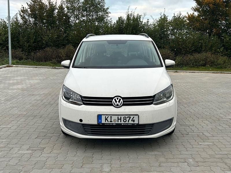 Weiß Gebraucht 2012 VW Touran Van / Kleinbus | 7.200 € (Fairer Preis) - Bild 1/4