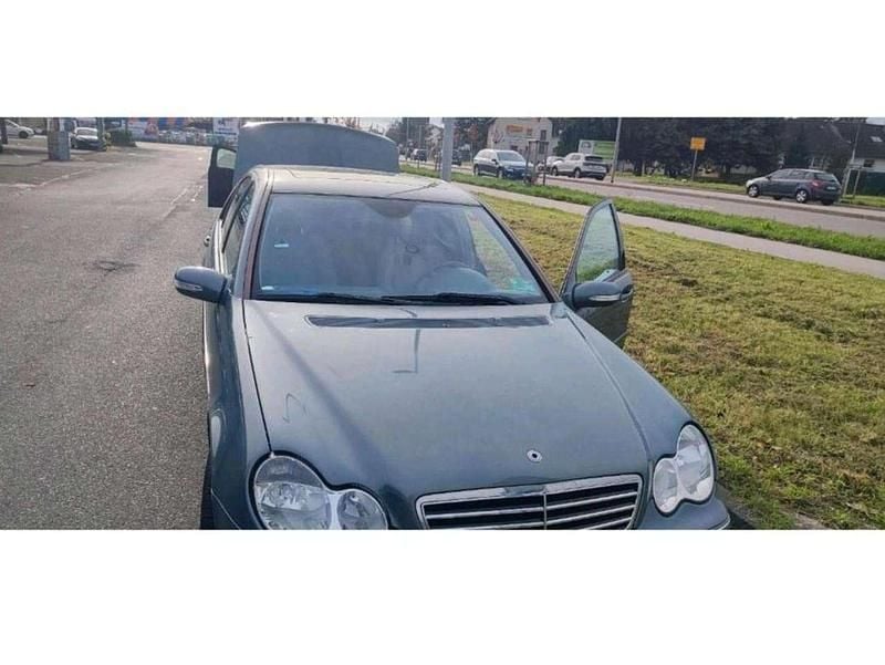 Gebraucht Mercedes 180 194 PS (142 kW) 2006 Grau Limousine