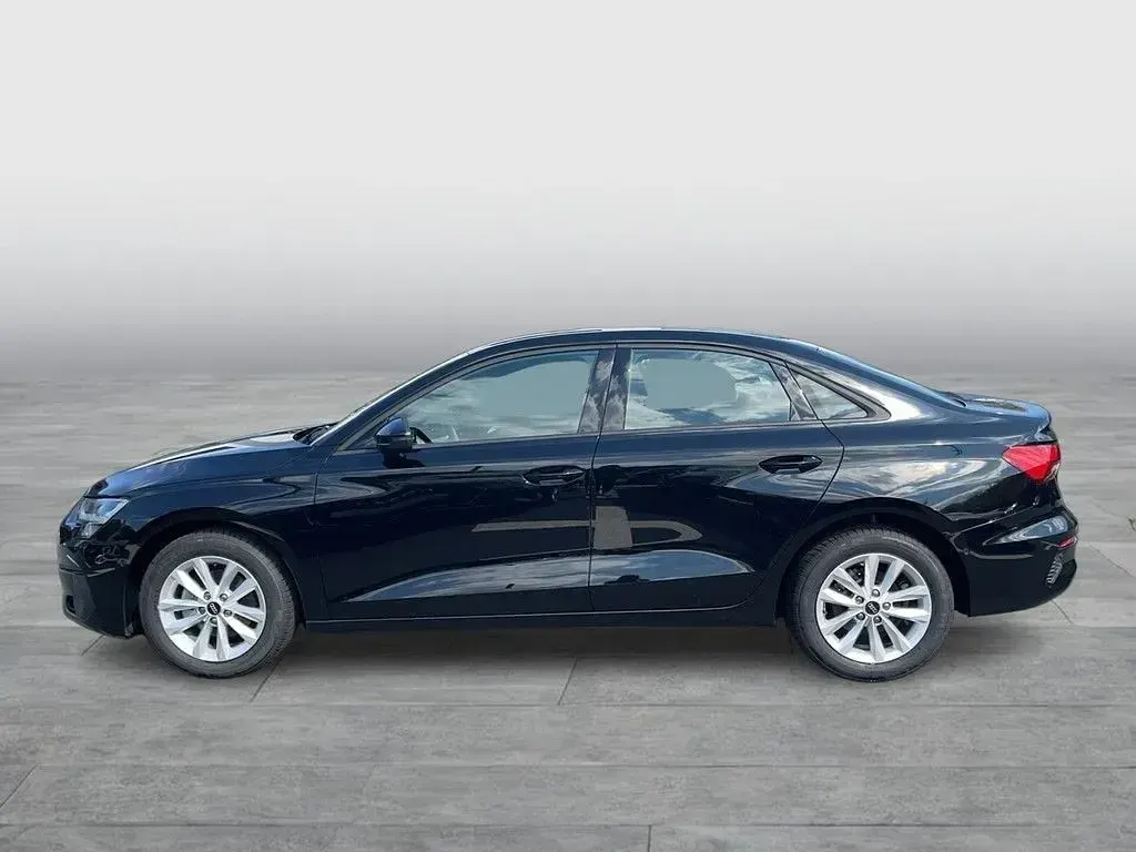 Gebraucht Audi A3 Business 110 PS (80 kW) 2023 Brillantschwarz Limousine