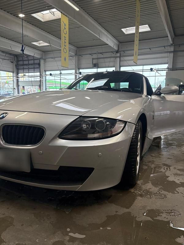 Gebraucht BMW Z4 150 PS (110 kW) 2007 Silber Cabrio