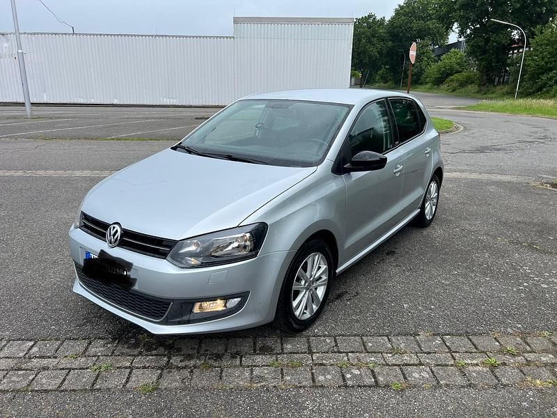 Silber Gebraucht 2011 VW Polo Style Kleinwagen | 2.800 € (Guter Preis) - Bild 1/4