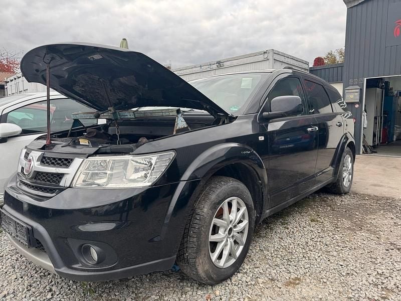 Schwarz Gebraucht 2013 Fiat Freemont SUV | 4.450 € (Guter Preis) - Bild 1/4