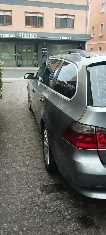 Gebraucht BMW 530 218 PS (160 kW) 2005 Beige Kombi