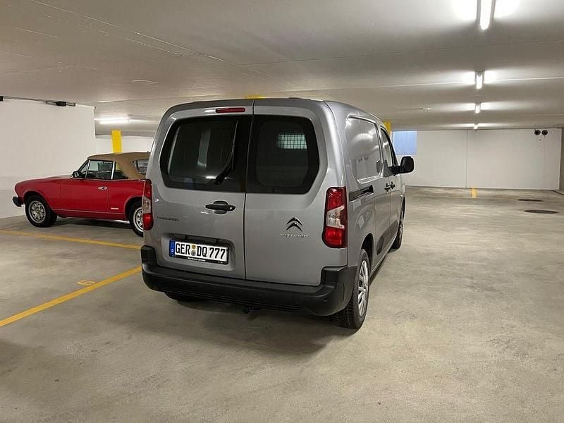Gebraucht Citroën Berlingo 131 PS (96 kW) 2023 Grau Van / Kleinbus