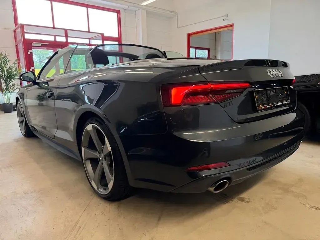 Usata Audi A5 Cabriolet S-Line 190 CV (139 kW) 2019 Grigio Cabrio