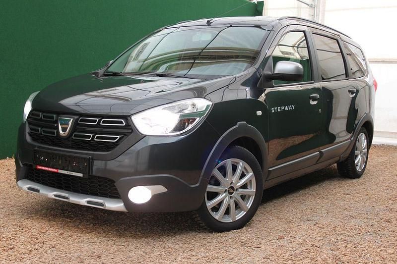 Gebraucht Dacia Lodgy Stepway 116 PS (85 kW) 2018 Grau Van / Kleinbus
