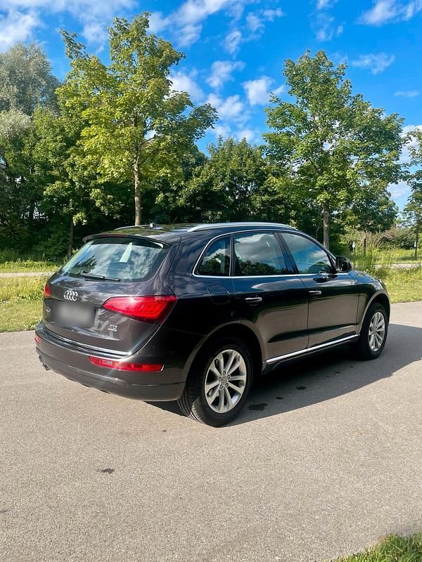 Gebraucht Audi Q5 190 PS (139 kW) 2016 Grau SUV