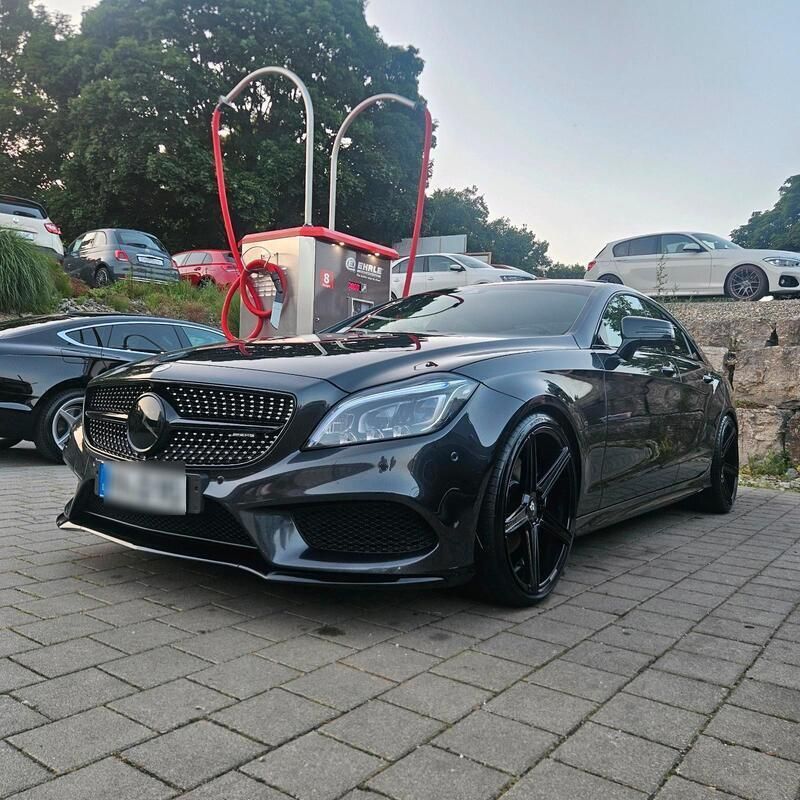 Andere außenfarben Gebraucht 2015 Mercedes CLS400 Coupé | 35.000 € - Bild 1/4