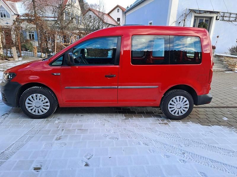 Rot Gebraucht 2019 VW Caddy Van / Kleinbus | 9.150 € (Superpreis) - Bild 1/4