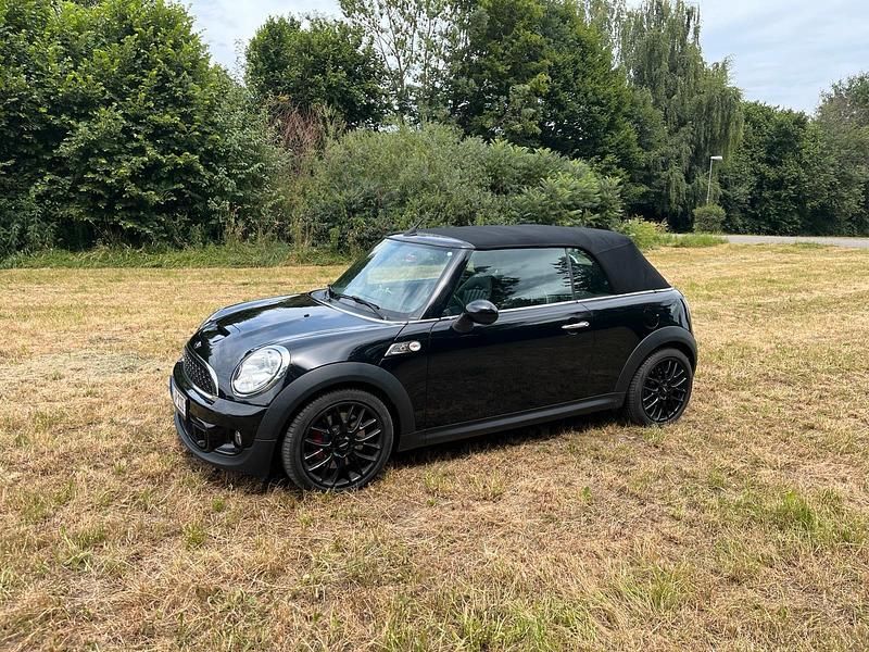 Schwarz Gebraucht 2012 Mini Cooper SD Cabriolet Cabrio | 12.500 € (Fairer Preis) - Bild 1/4
