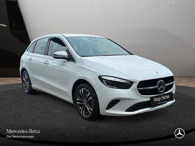 Gebraucht Mercedes B250e 218 PS (160 kW) 2023 Van / Kleinbus