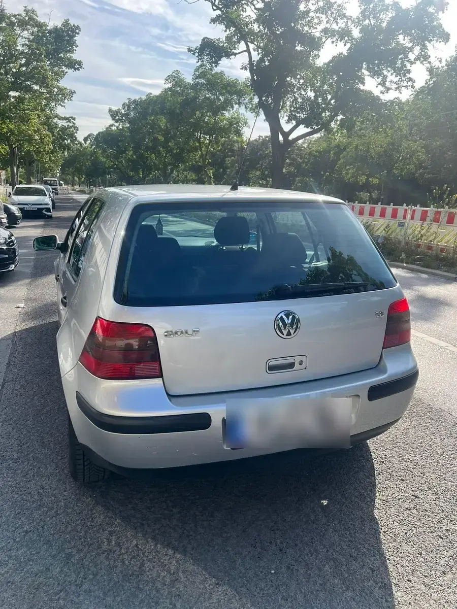 Gebraucht VW Golf IV 102 PS (75 kW) 2001 Silber Limousine