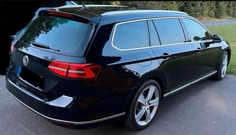 Gebraucht VW Passat Highline 150 PS (110 kW) 2015 Schwarz Kombi