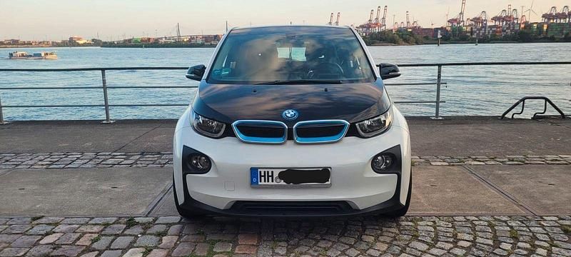 Weiß Gebraucht 2016 BMW i3 Kleinwagen | 10.900 € (Guter Preis) - Bild 1/4