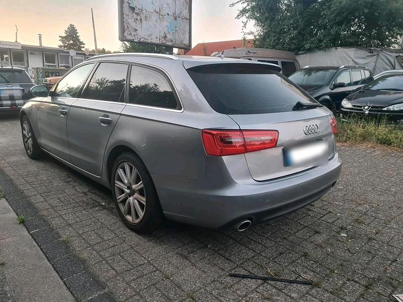 Gebraucht Audi A6 245 PS (180 kW) 2012 Grau Kombi