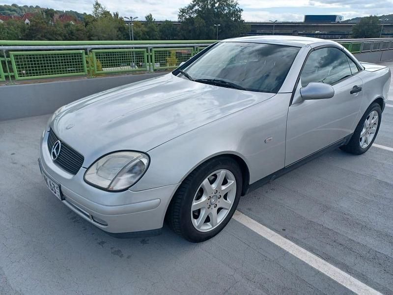 Silber Gebraucht 1998 Mercedes SLK200 Cabrio | 6.600 € (Etwas zu teuer) - Bild 1/4