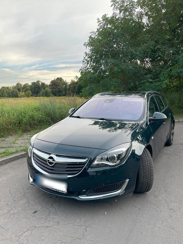 Grün Gebraucht 2014 Opel Insignia Kombi | 6.500 € (Guter Preis) - Bild 1/4