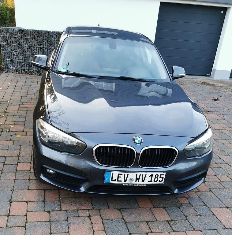 Grau Gebraucht 2015 BMW 116 Kleinwagen | 7.500 € (Fairer Preis) - Bild 1/4