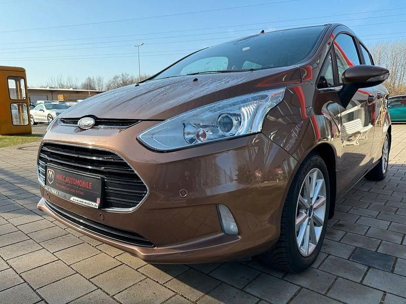 Gebraucht Ford B-MAX Titanium 105 PS (77 kW) 2016 Braun Van / Kleinbus