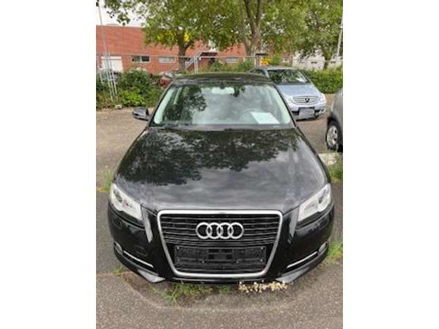 Gebraucht Audi A3 Ambiente 160 PS (117 kW) 2011 Schwarz Limousine