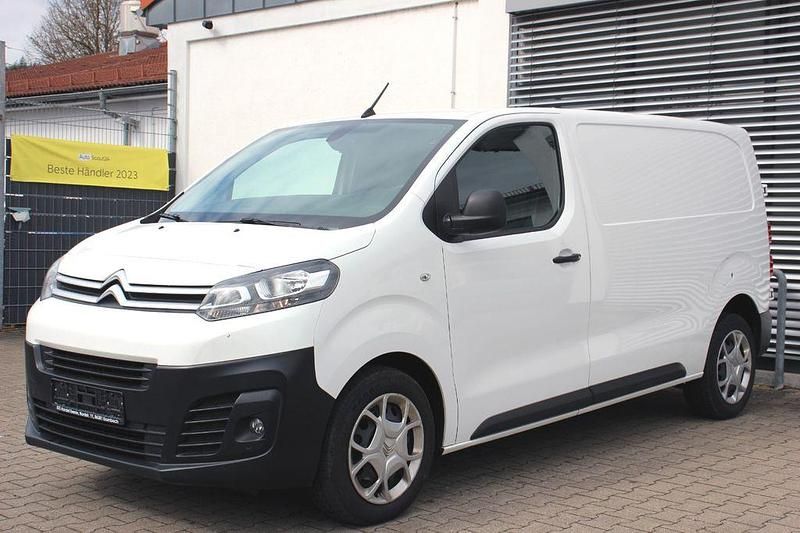 Weiß Gebraucht 2021 Citroën Jumpy Van / Kleinbus | 12.990 € (Superpreis) - Bild 1/4