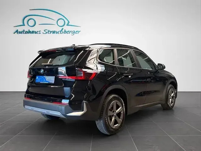 Gebraucht BMW X1 Performance 163 PS (119 kW) 2024 Schwarzkeine angabe SUV