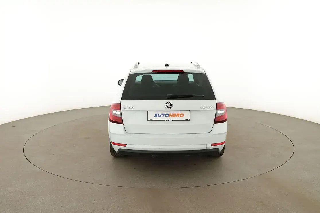 Gebraucht Skoda Octavia Style 150 PS (110 kW) 2018 Weiß Kombi