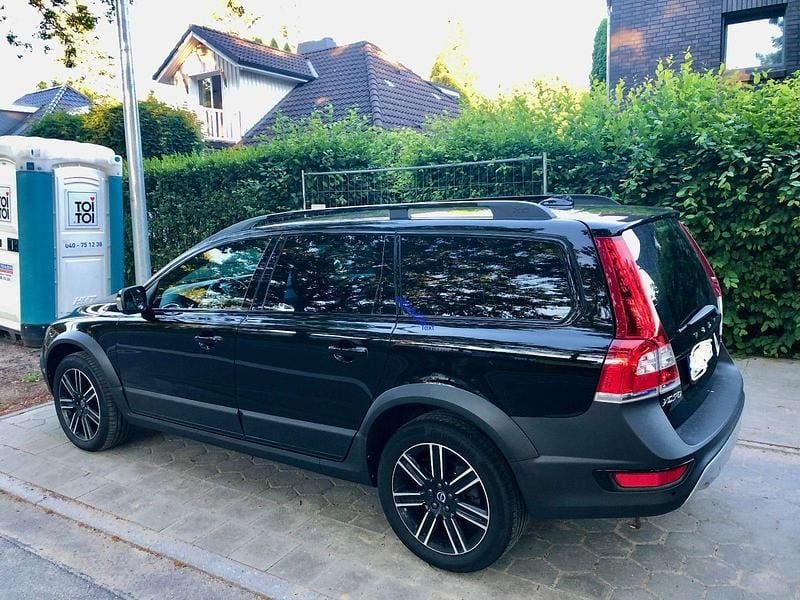 Schwarz Gebraucht 2016 Volvo XC70 Linje Svart Kombi | 13.150 € (Teuer) - Bild 1/4