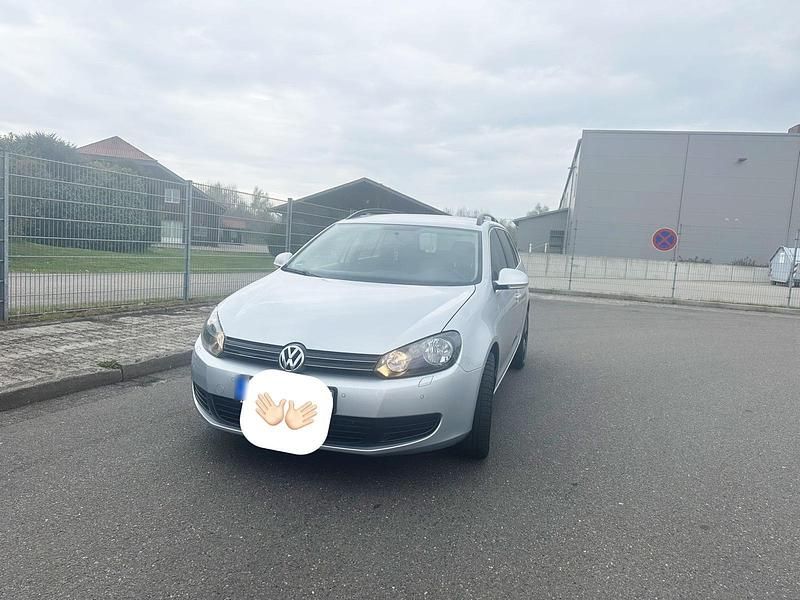 Usado VW Golf VI 105 HP (77 kW) 2010 Prateado Citadino